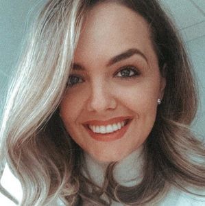 Meet your Posher, Blerina